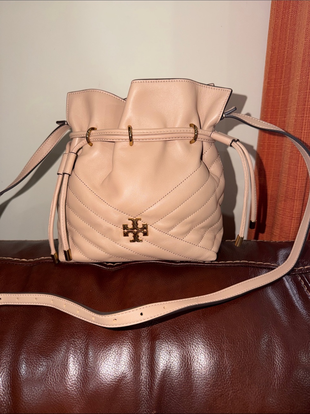 ‼️Tory Burch Kira Chevron Drawstring Bucket Bag Crossbody Bag